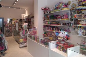 Agnes B Cotillón y Repostería