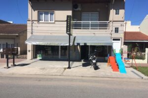 Almacén de golosinas y juguetes