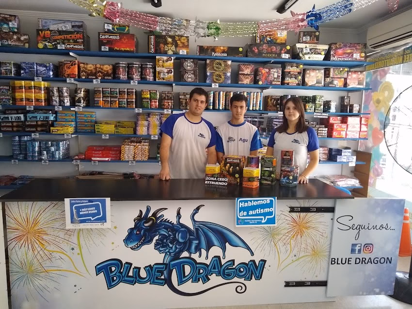 Blue Dragon Cotillón y Disfraces