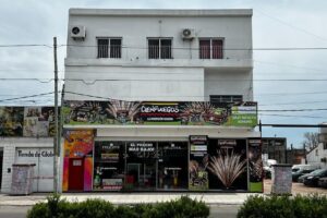 Cienfuegos Jose C Paz venta por menor al público