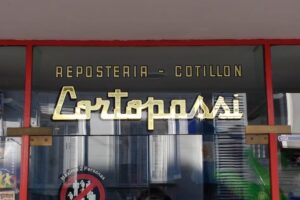 Cortopassi Cotillón