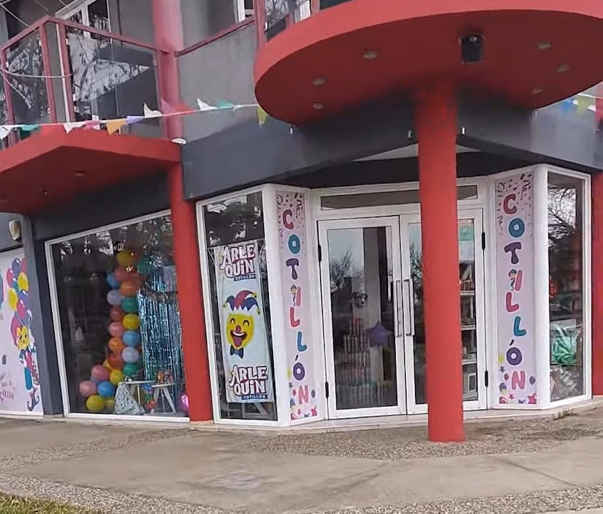 Cotillon Arlequin sucursal Villa Elisa