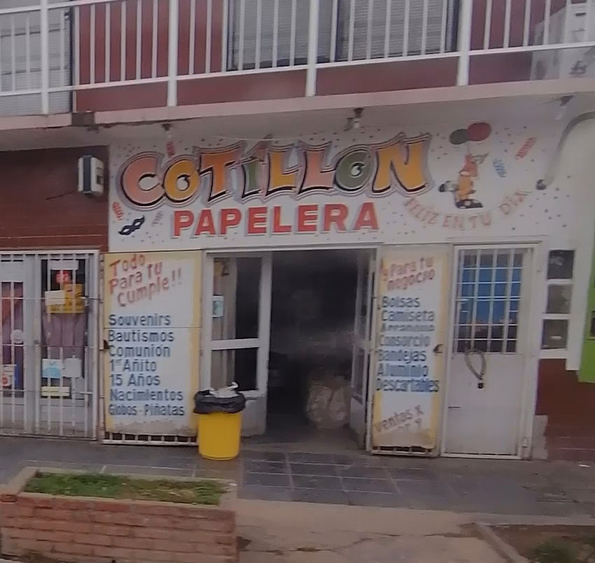 Cotillon Feliz en tu dia