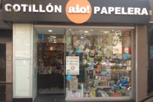 Cotillón Papelera Aio