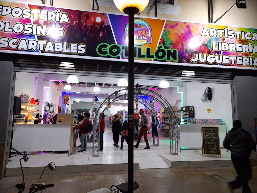 Cotillon Villa Party