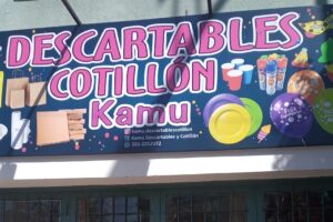 Kamu Descartables y Cotillón