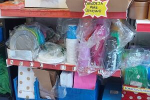 Kraft Cotillon y descartables