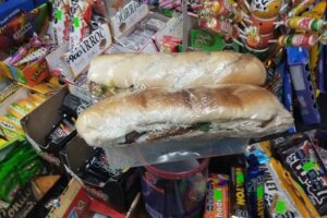 Maxikiosco 24 hs Mely