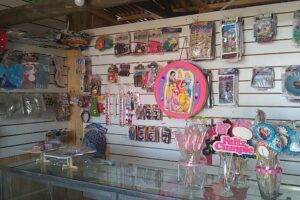 Maxikiosco cotillón y repostería