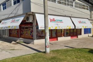 Stefi Cotillon y Reposteria