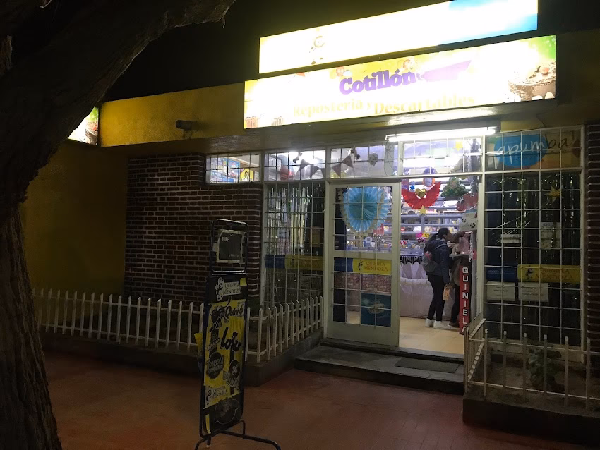 Súper Cotillón Pedro Molina